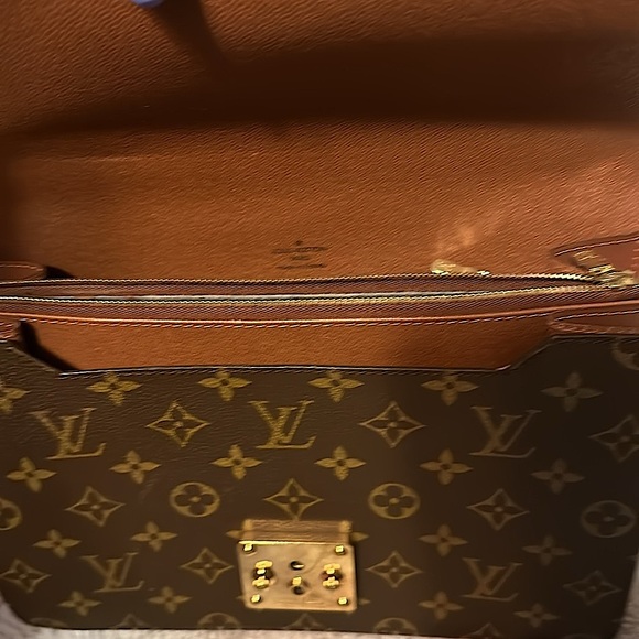 Louis Vuitton top handle purse - Picture 7 of 8